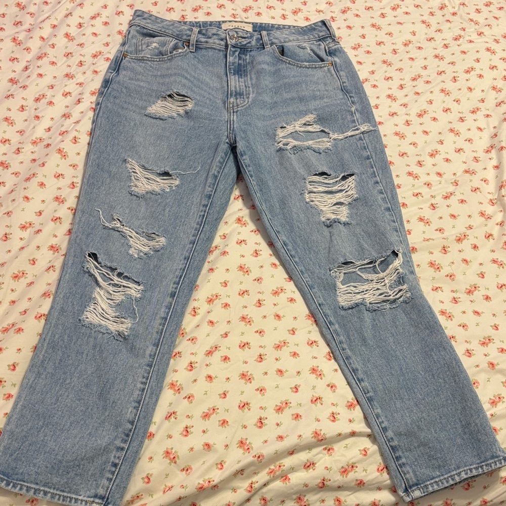 PacSun Ripped Boyfriend Jeans in Light Blue